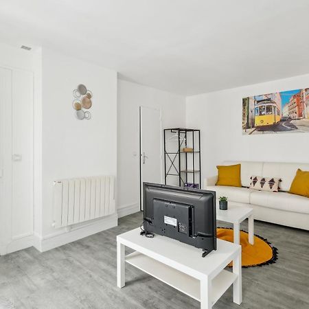 Chic And Comfortable Apart In Parisアパートメント エクステリア 写真